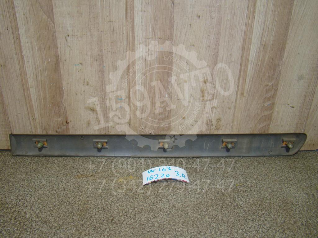 Молдинг задней правой двери, 1000 рублей, Пермь