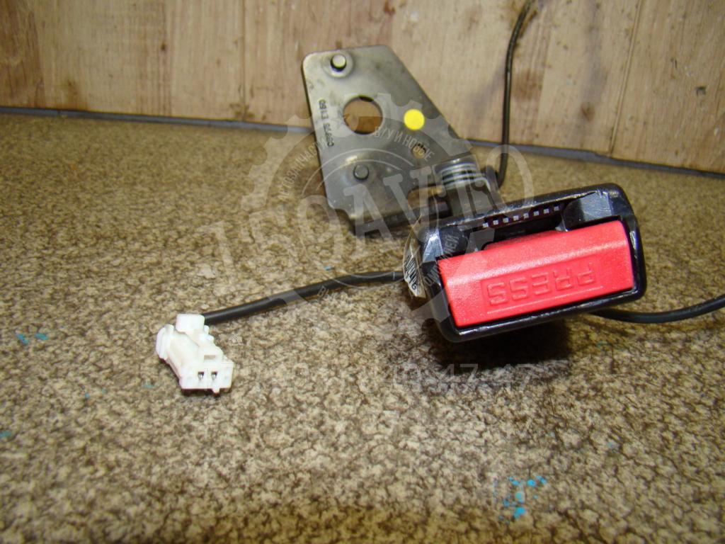 Ответная часть ремня безопасности, 500 рублей, Пермь