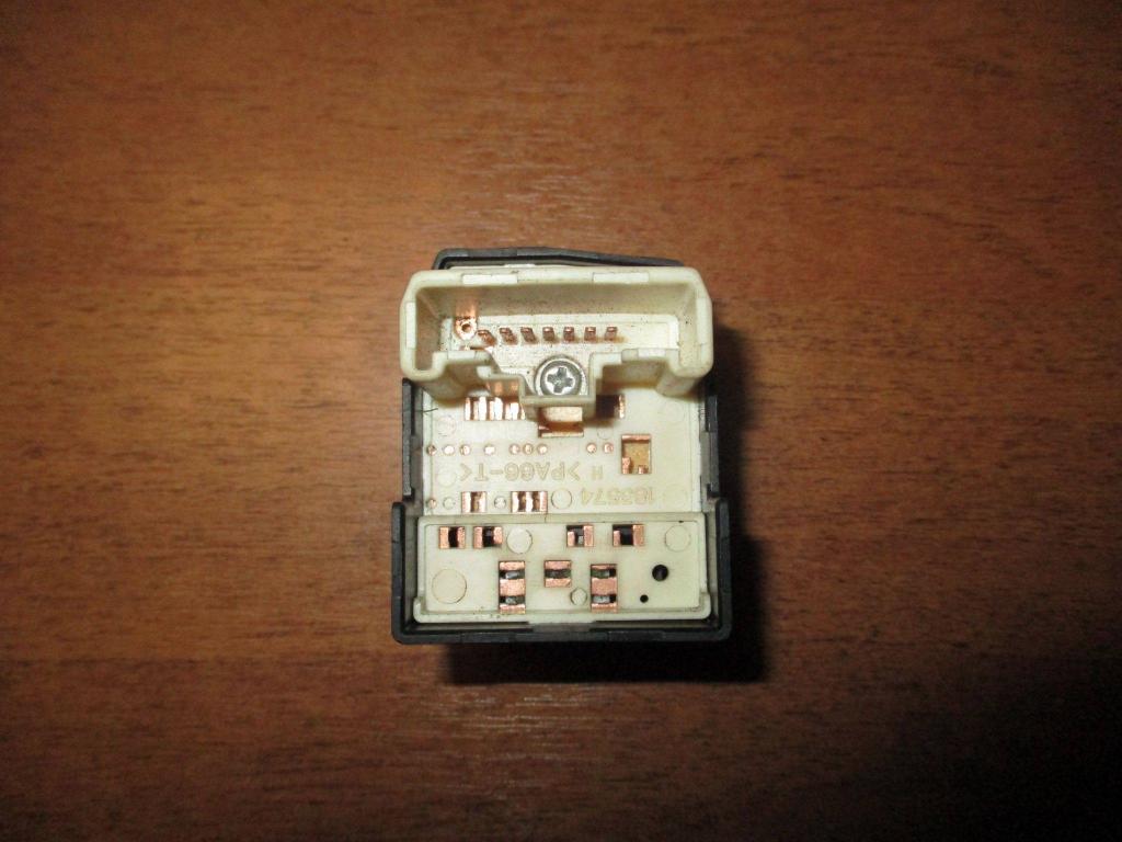 Переключатель регулировки зеркала, 500 рублей, Пермь