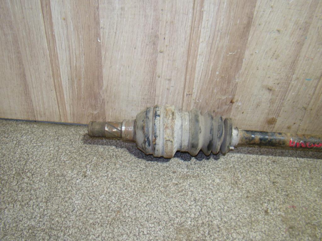 Полуось передняя правая, 2000 рублей, Пермь