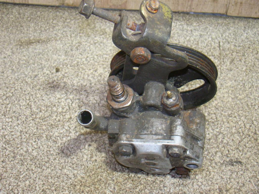 Насос гидроусилителя, 2000 рублей, Пермь