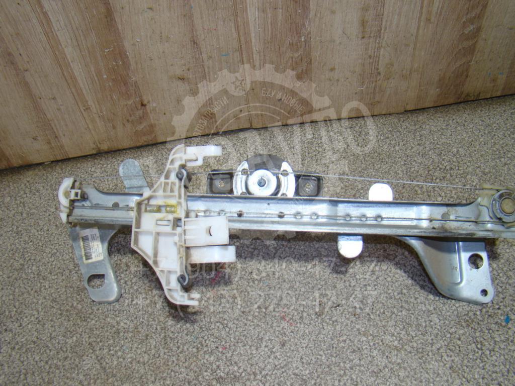 Стеклоподъемник механический задний левый, 650 рублей, Пермь