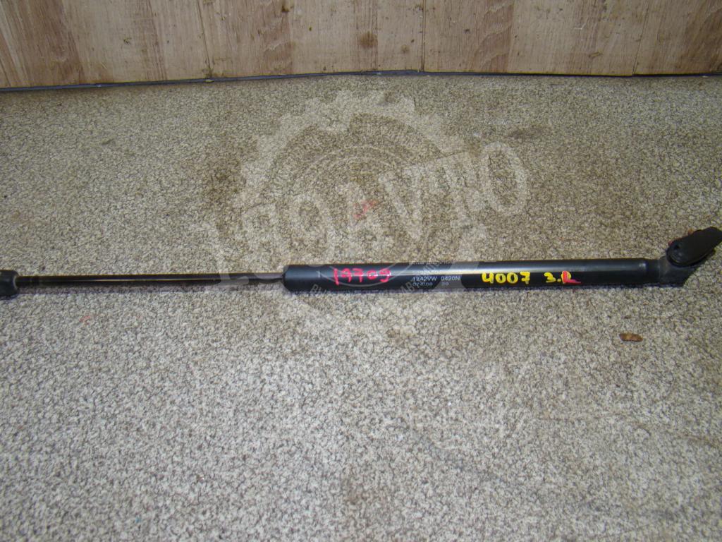 Амортизатор двери багажника, 500 рублей, Пермь