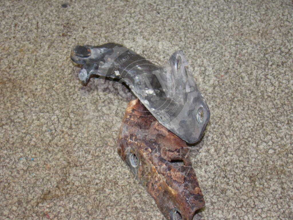 Петля капота левая, 850 рублей, Пермь