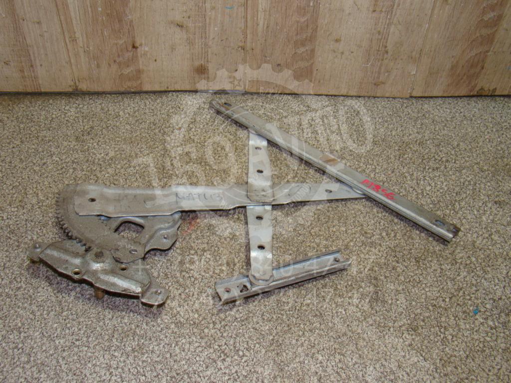 Стеклоподъемник механический задний левый, 500 рублей, Пермь