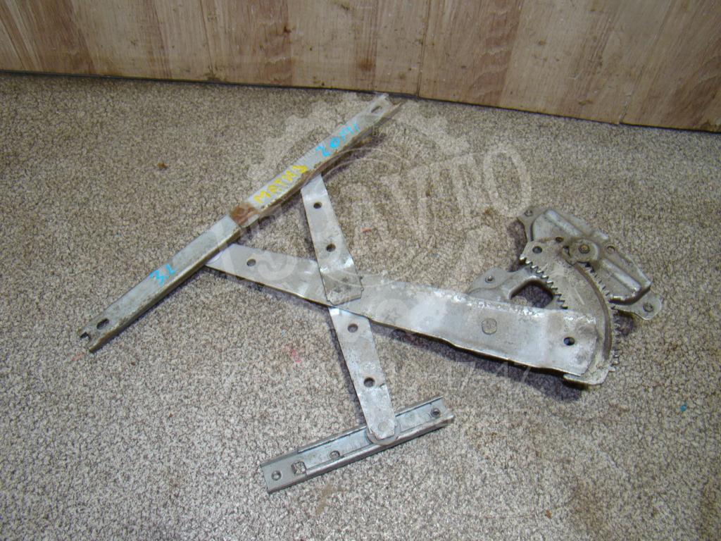 Стеклоподъемник механический задний левый, 500 рублей, Пермь