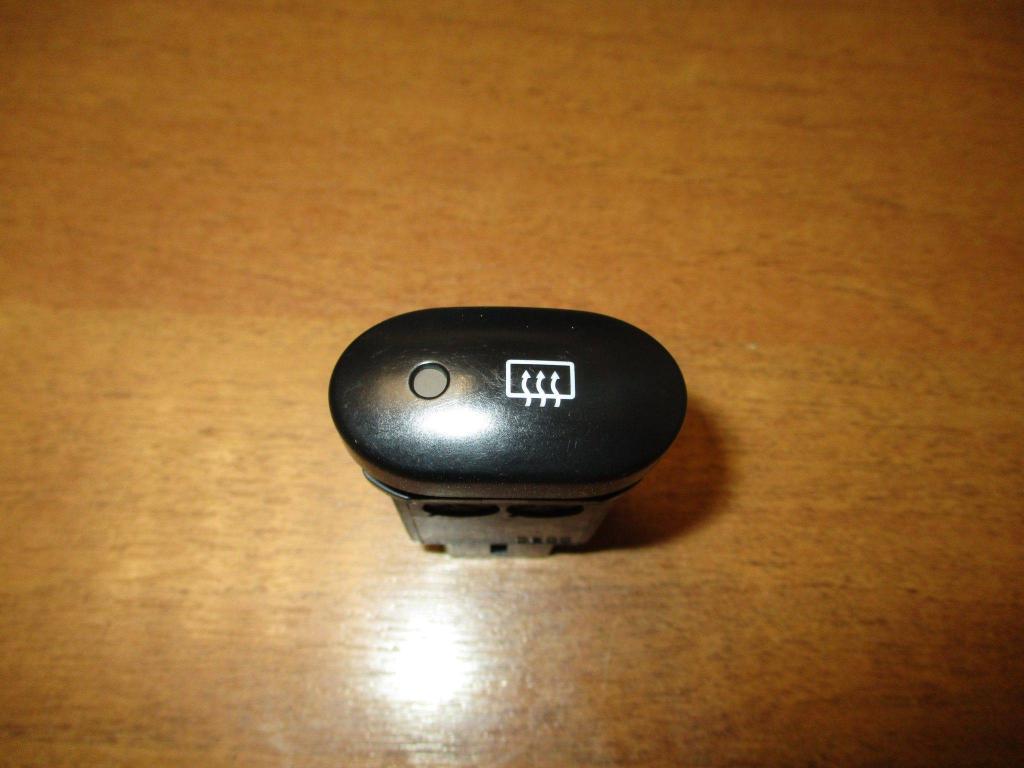 Кнопка обогрева заднего стекла, 500 рублей, Пермь