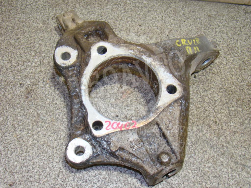 Кулак поворотный передний правый, 2000 рублей, Пермь