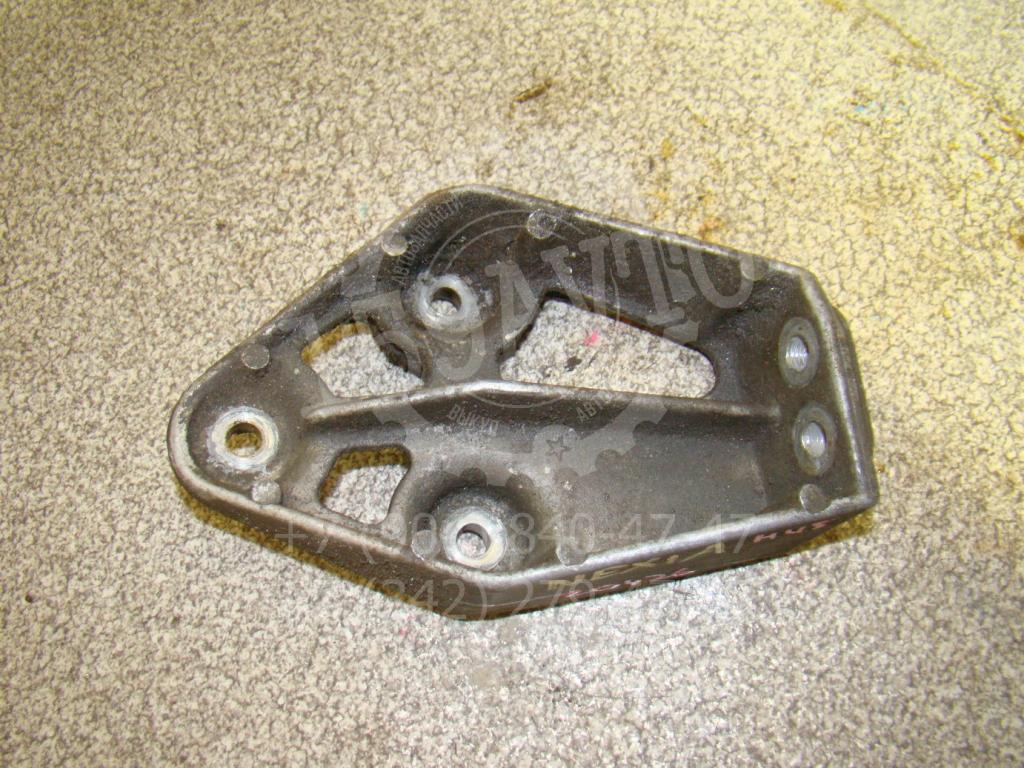 Кронштейн двигателя правый, 500 рублей, Пермь