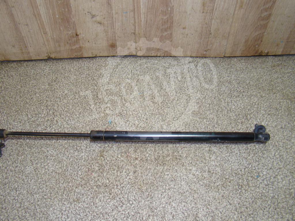 Амортизатор двери багажника, 500 рублей, Пермь