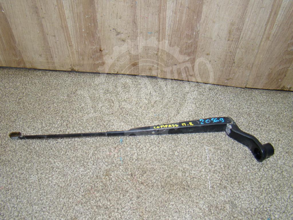 Поводок стеклоочистителя передний правый, 1600 рублей, Пермь