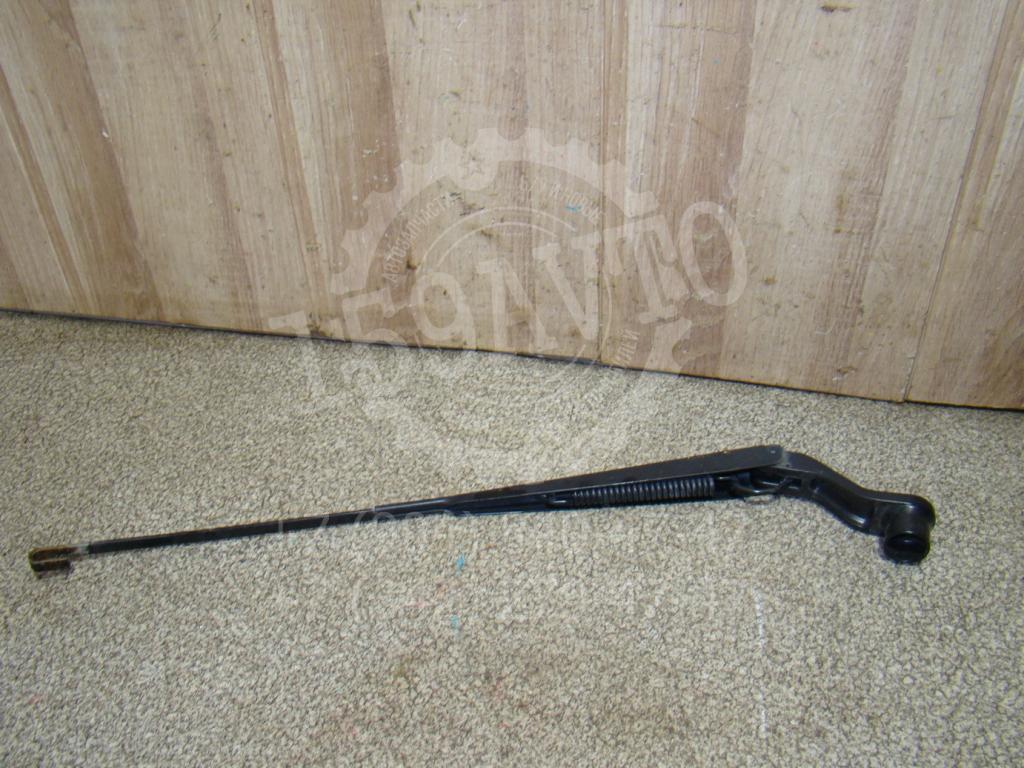 Поводок стеклоочистителя передний правый, 1600 рублей, Пермь