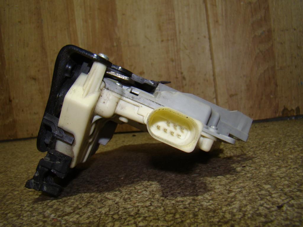 Замок двери передней левой, 2000 рублей, Пермь