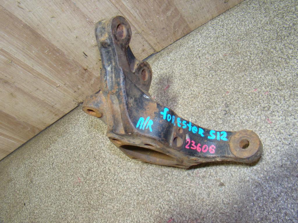 Кулак поворотный передний правый, 2000 рублей, Пермь