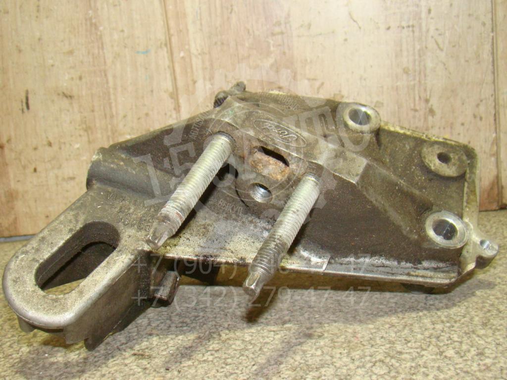 Кронштейн двигателя правый, 1300 рублей, Пермь