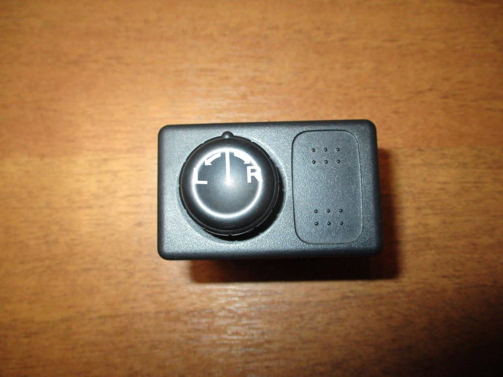 Переключатель регулировки зеркала, 500 рублей, Пермь