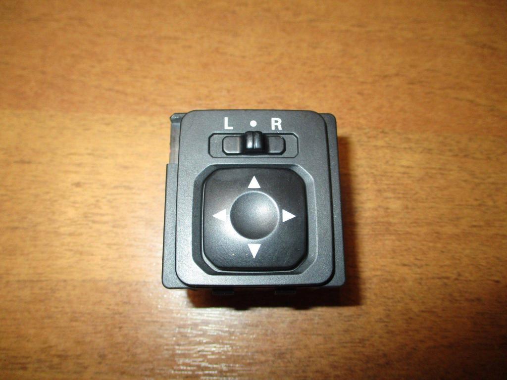 Переключатель регулировки зеркала, 500 рублей, Пермь