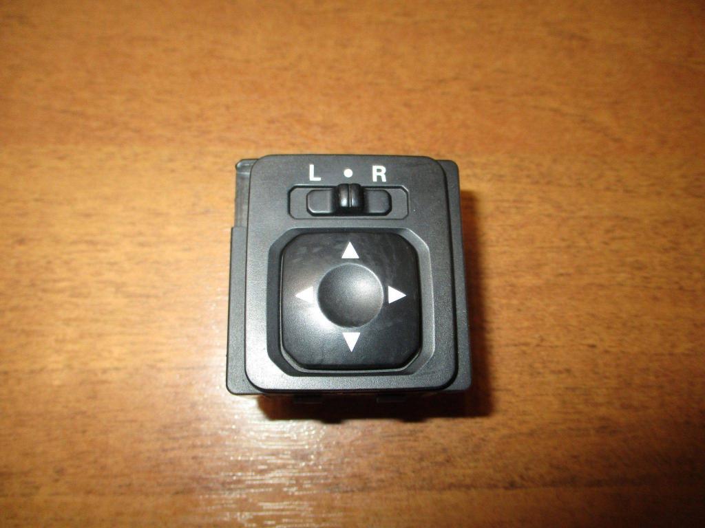 Переключатель регулировки зеркала, 500 рублей, Пермь