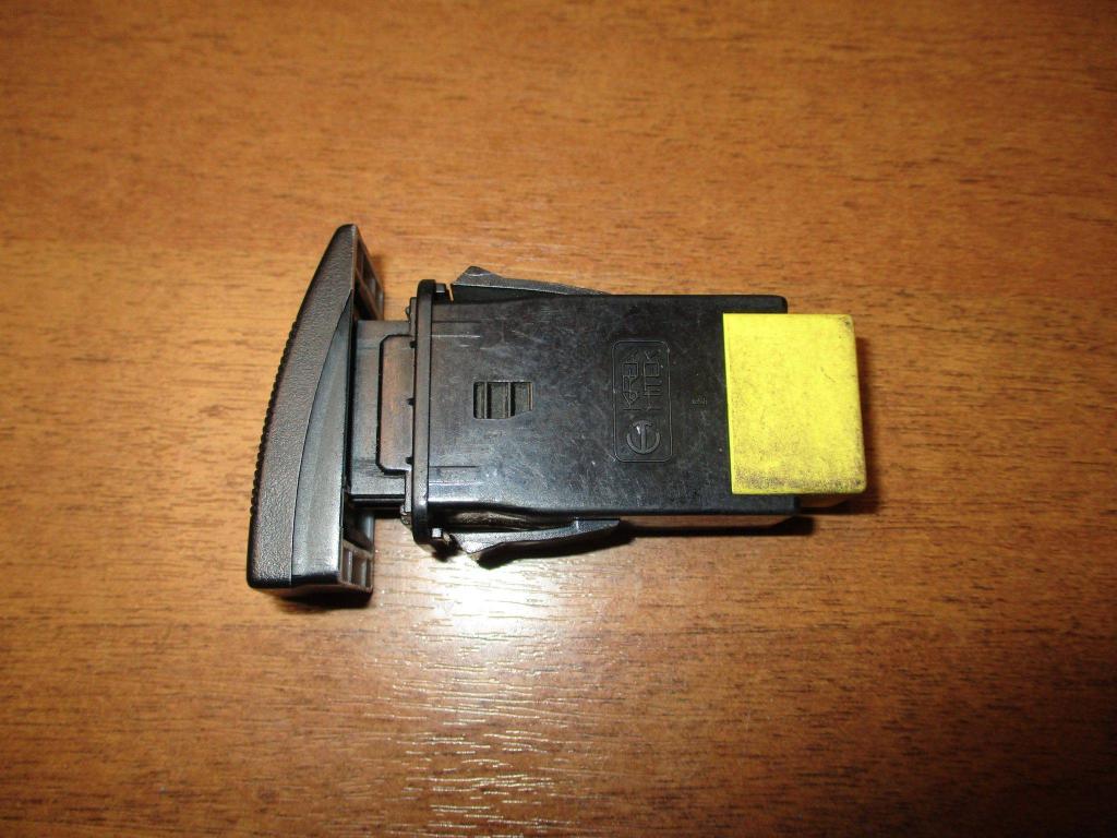 Кнопка обогрева заднего стекла, 500 рублей, Пермь