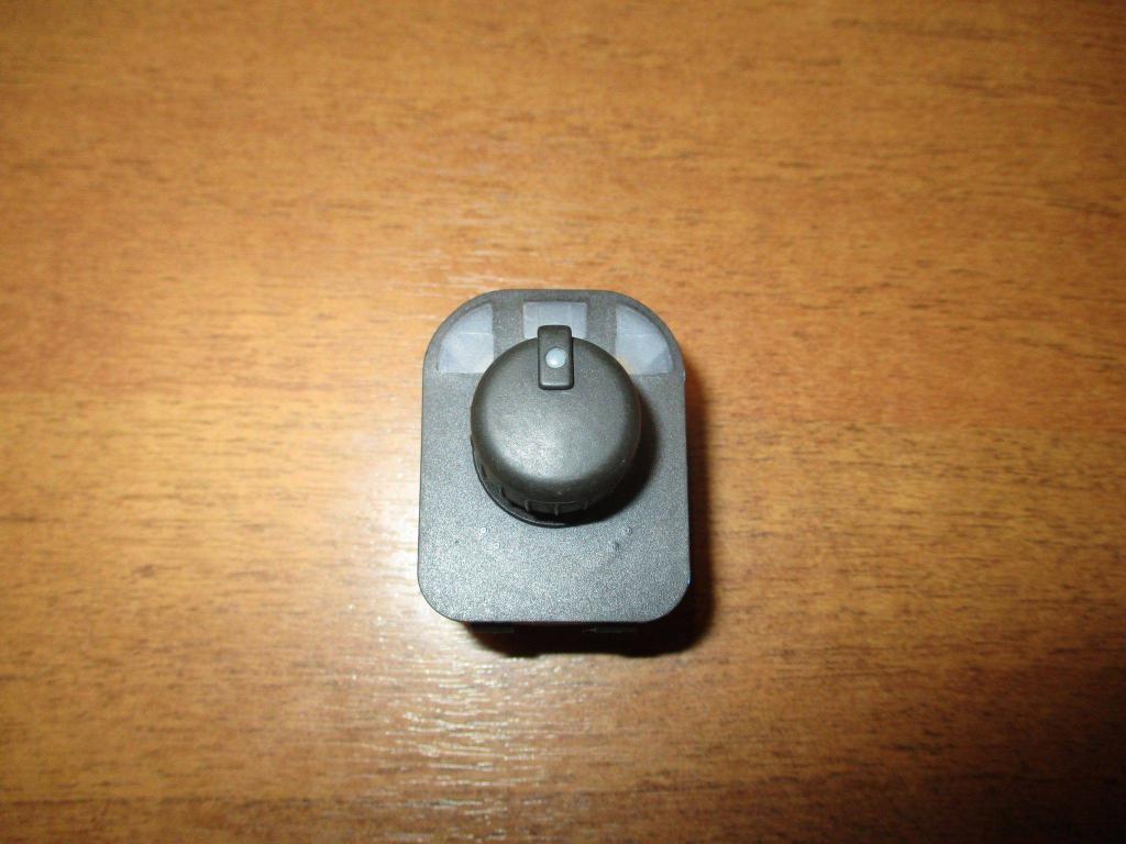 Переключатель регулировки зеркала, 1000 рублей, Пермь