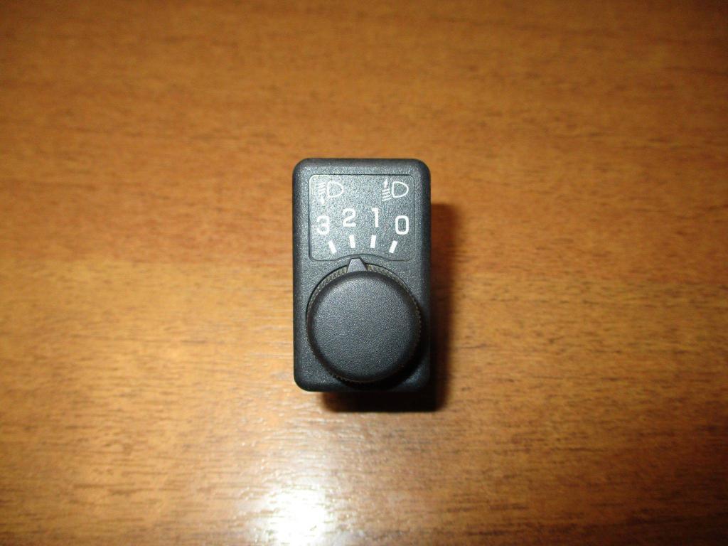 Кнопка корректора фар, 500 рублей, Пермь