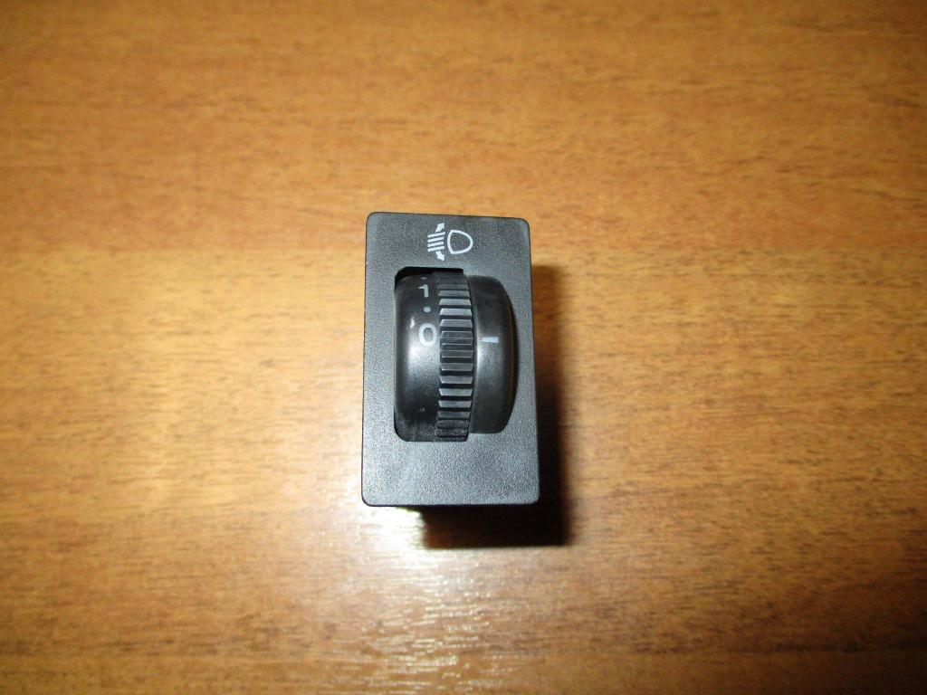 Кнопка корректора фар, 500 рублей, Пермь