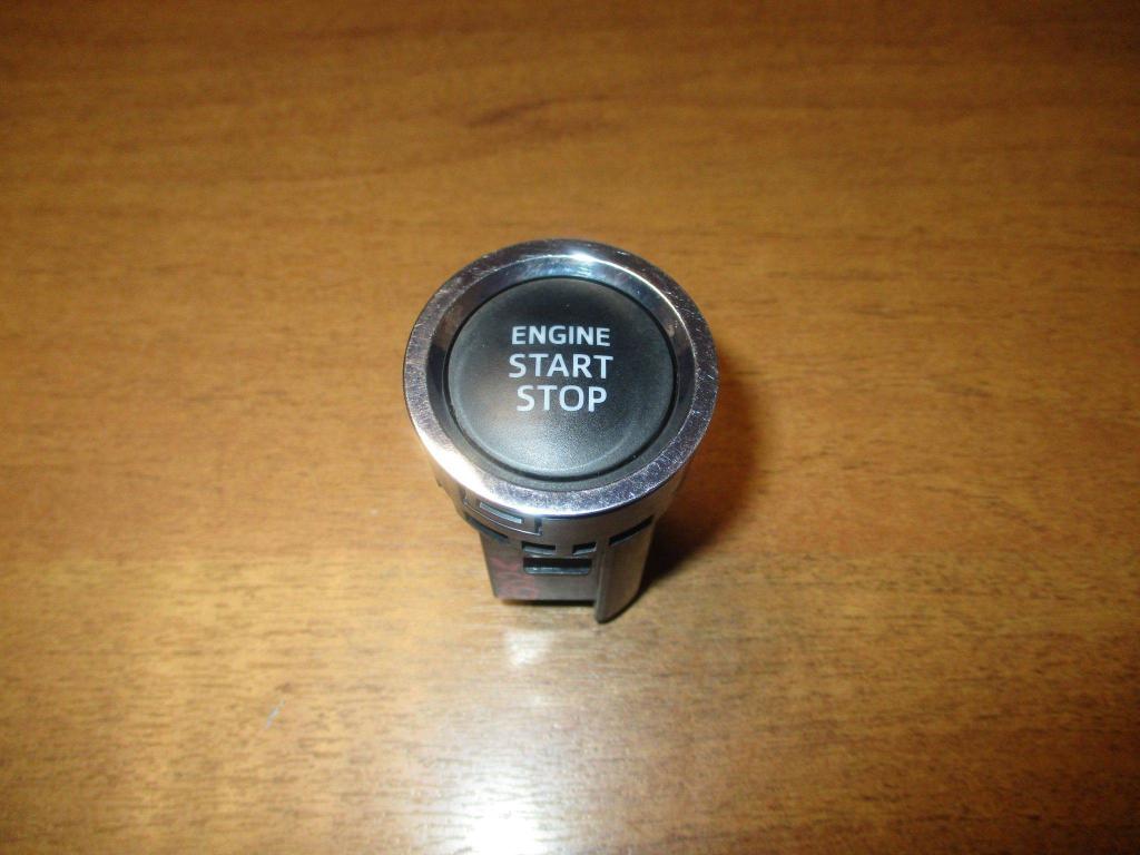 Кнопка запуска двигателя, 2000 рублей, Пермь