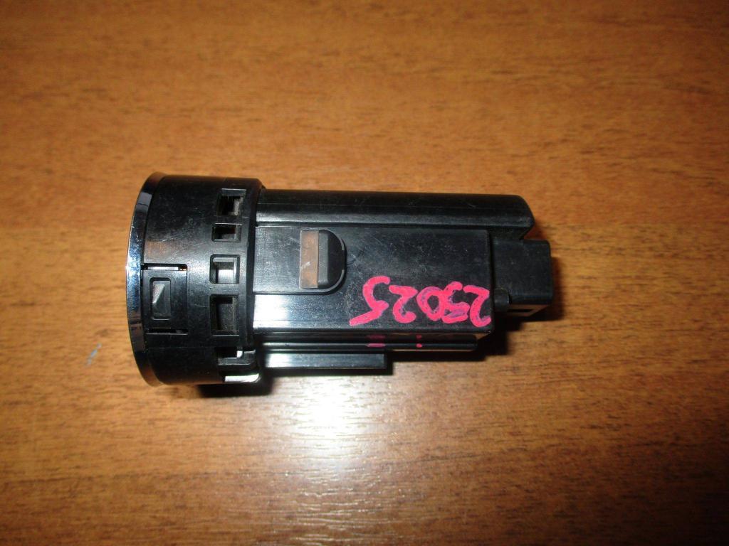 Кнопка запуска двигателя, 2000 рублей, Пермь