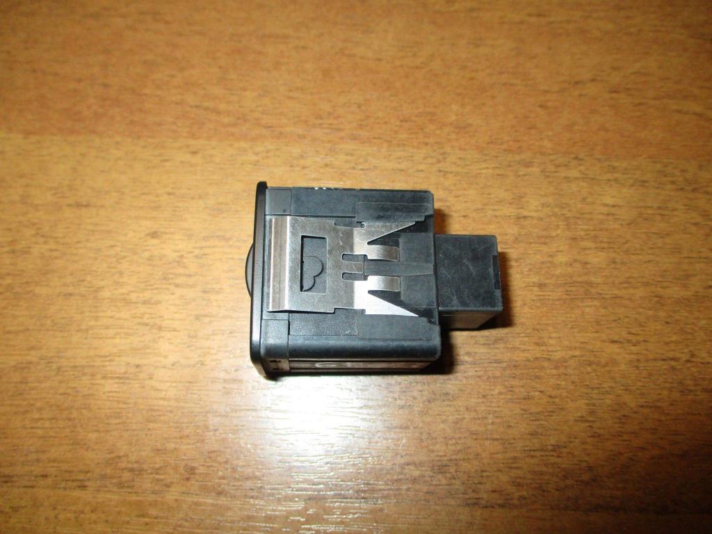 Кнопка освещения панели приборов, 500 рублей, Пермь