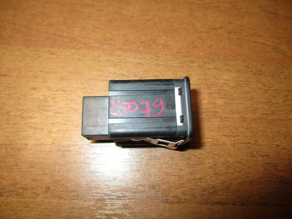 Кнопка освещения панели приборов, 500 рублей, Пермь