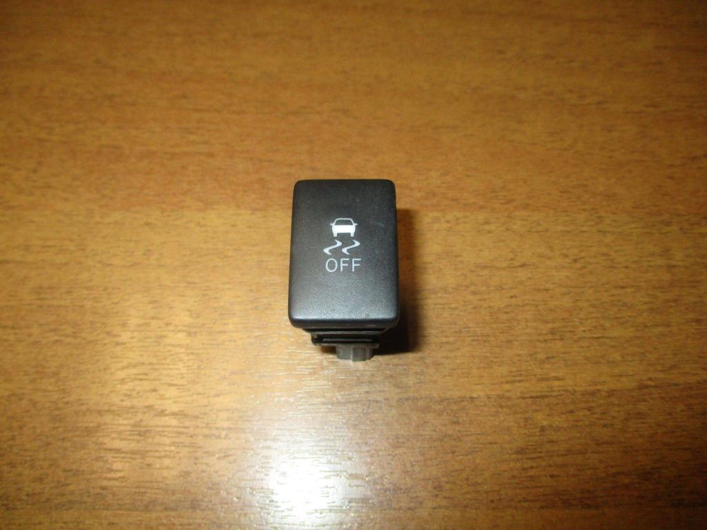 Кнопка антипробуксовочной системы, 500 рублей, Пермь