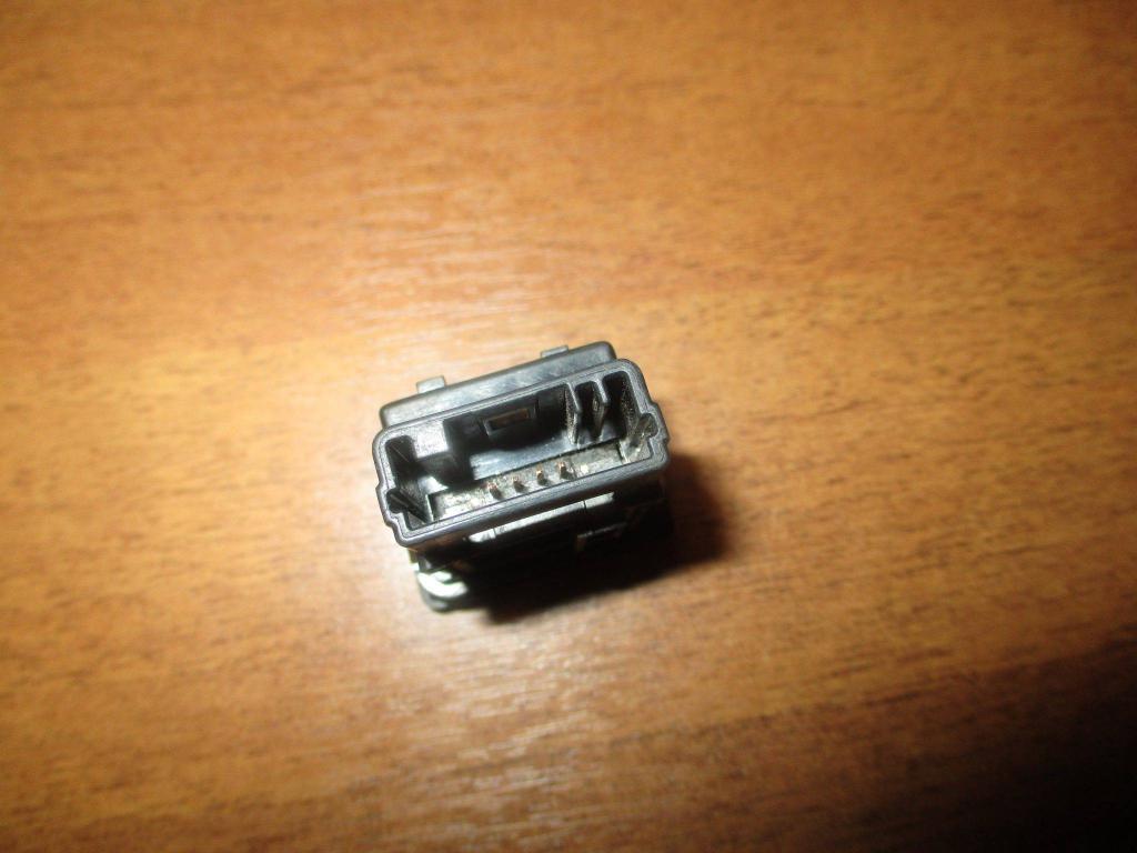 Кнопка антипробуксовочной системы, 500 рублей, Пермь