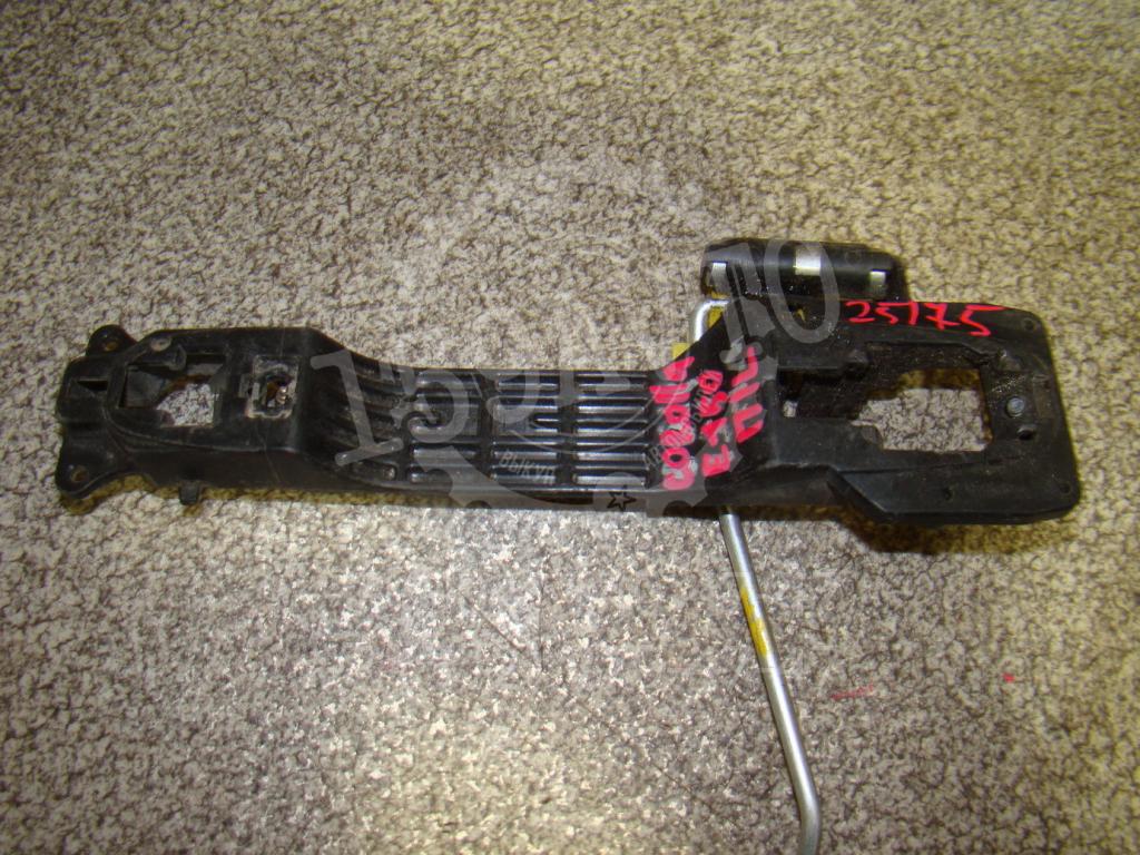 Кронштейн ручки, 500 рублей, Пермь