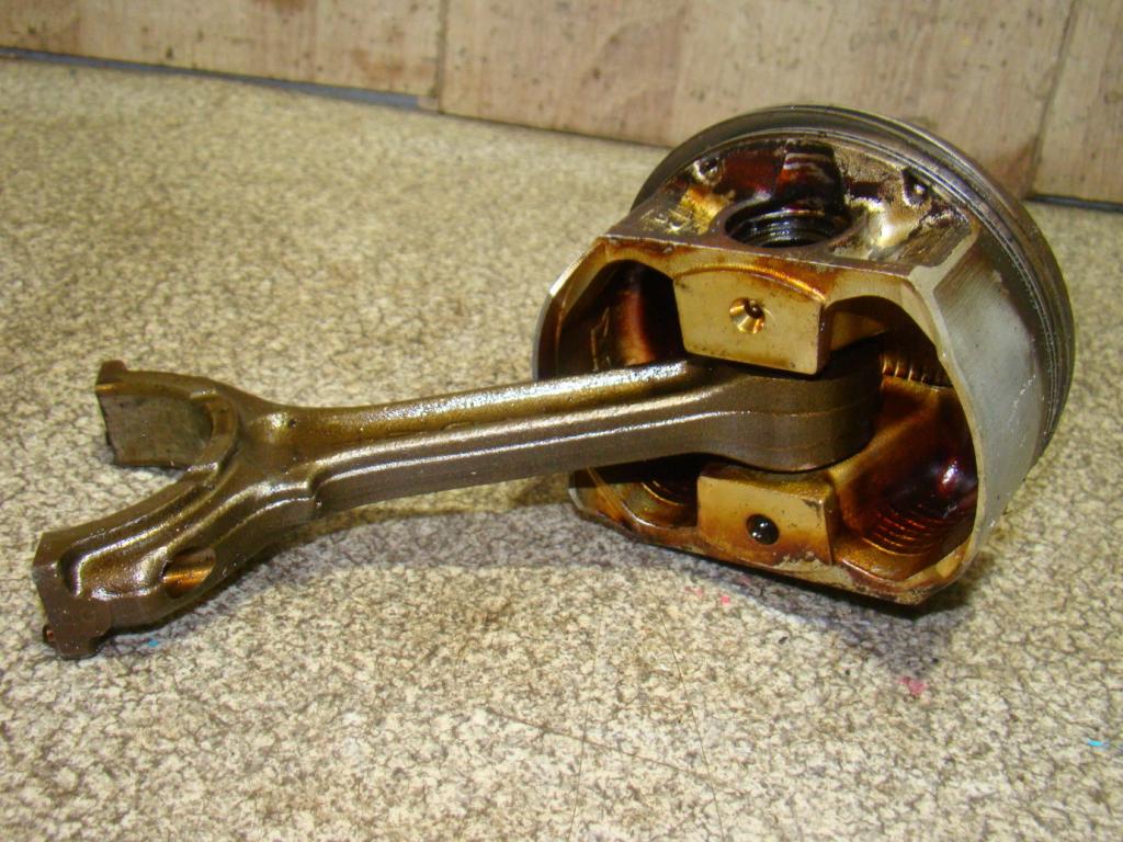 Поршень с шатуном, 2500 рублей, Пермь