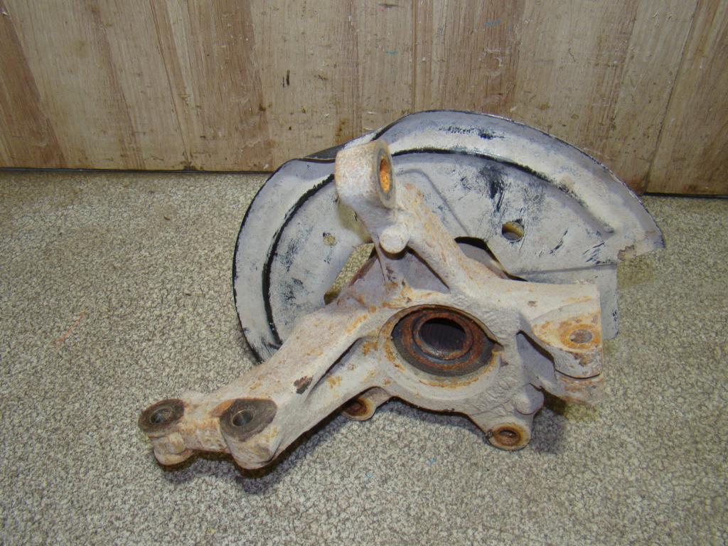 Кулак поворотный передний правый, 3500 рублей, Пермь