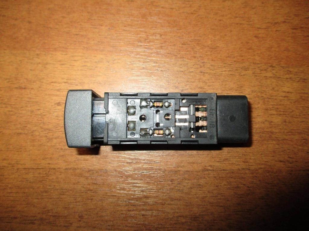 Кнопка обогрева переднего стекла, 500 рублей, Пермь