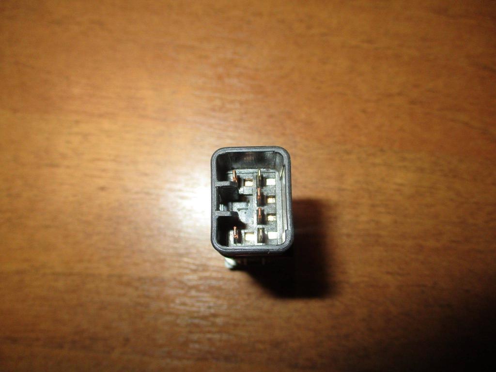 Кнопка обогрева переднего стекла, 500 рублей, Пермь