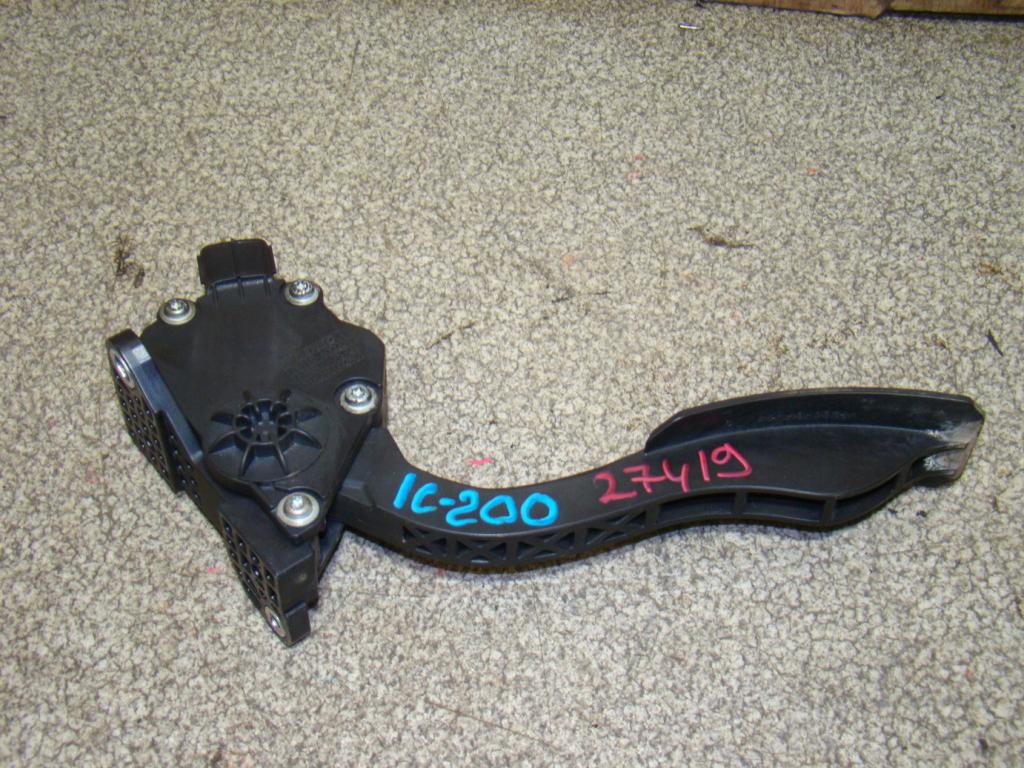 Педаль газа, 3000 рублей, Пермь