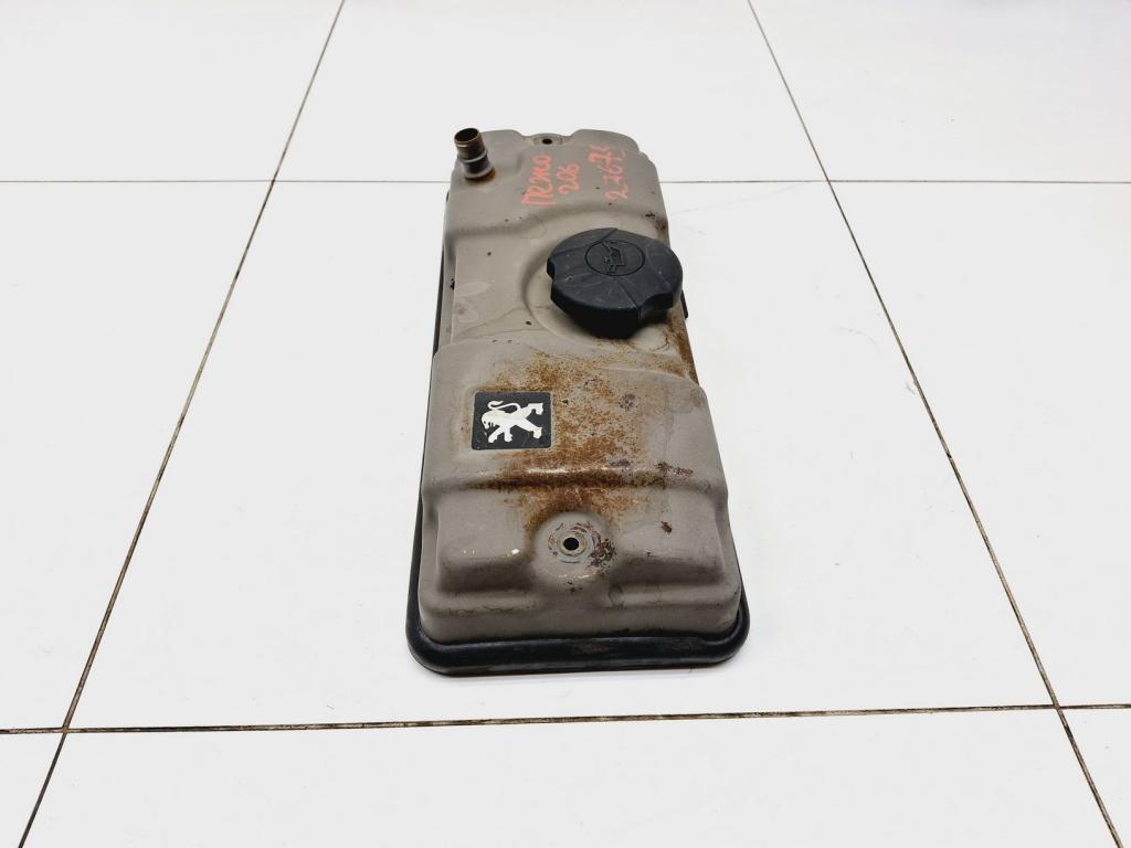 Крышка головки блока клапанная, 1500 рублей, Пермь