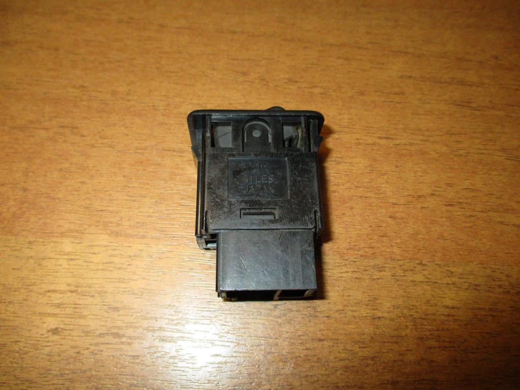 Кнопка омывателя фар, 500 рублей, Пермь