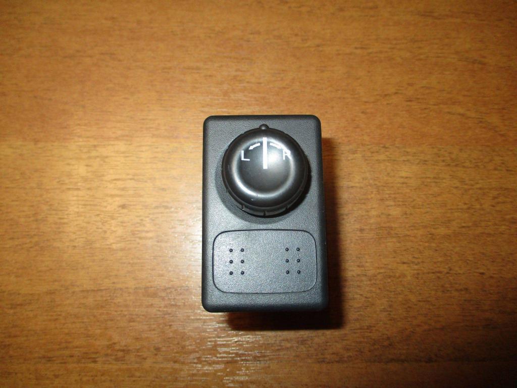 Переключатель регулировки зеркала, 500 рублей, Пермь