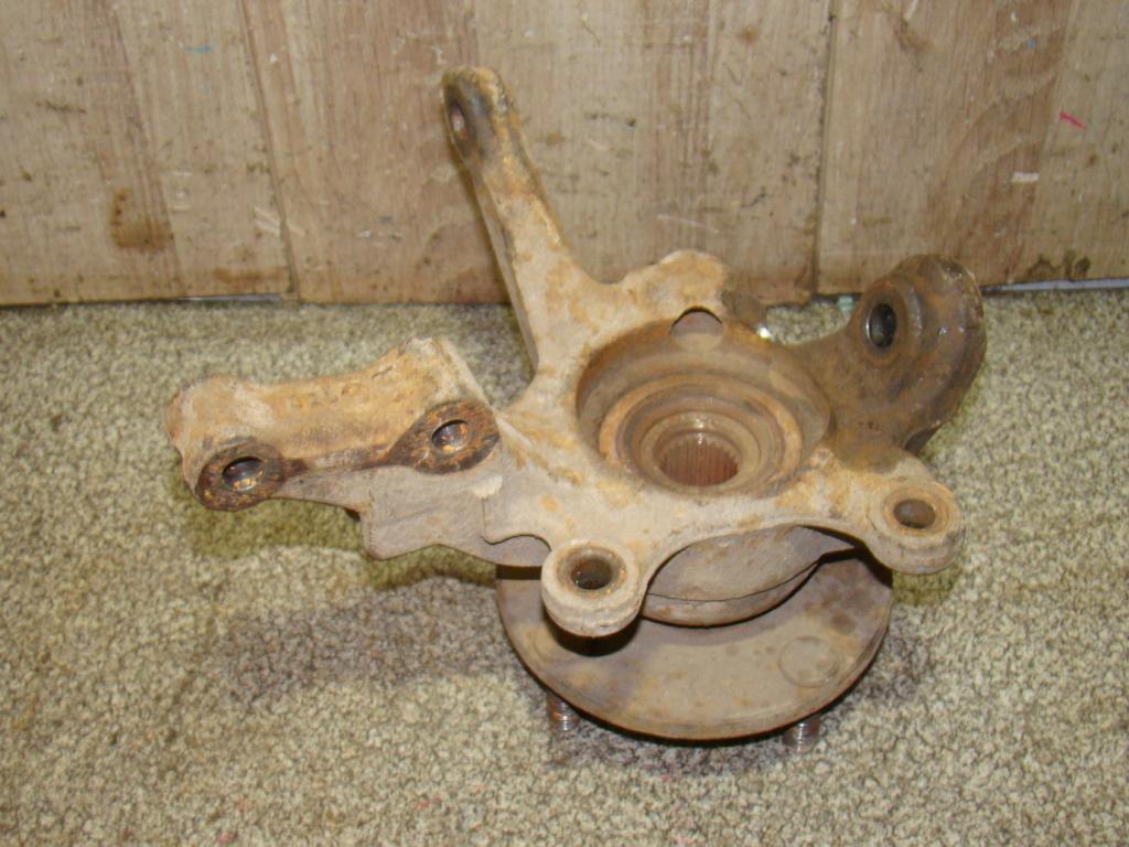 Кулак поворотный передний правый, 2000 рублей, Пермь