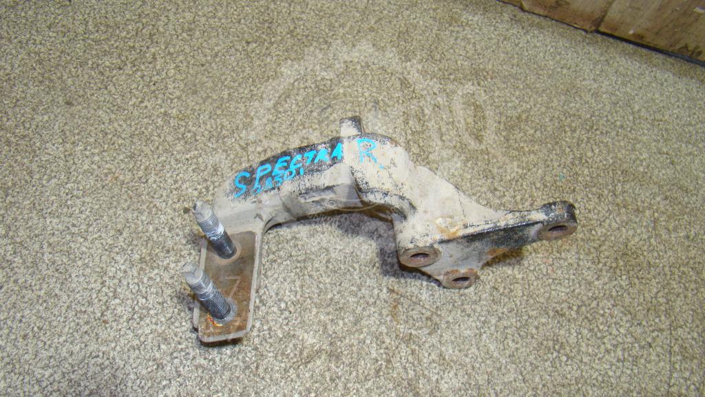 Кронштейн двигателя правый, 500 рублей, Пермь