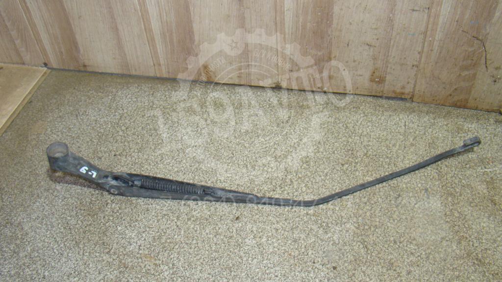 Поводок стеклоочистителя передний правый, 750 рублей, Пермь