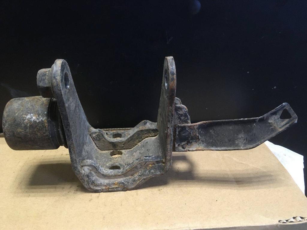 Кронштейн двигателя задний, 1500 рублей, Пермь