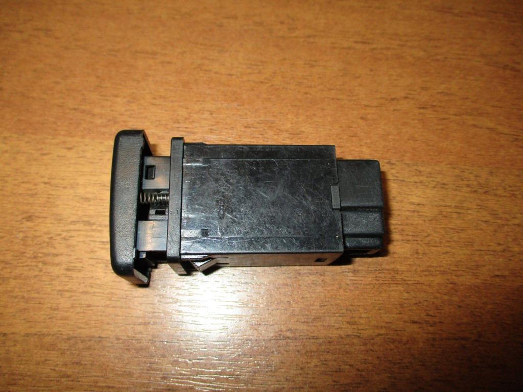 Кнопка обогрева заднего стекла, 500 рублей, Пермь