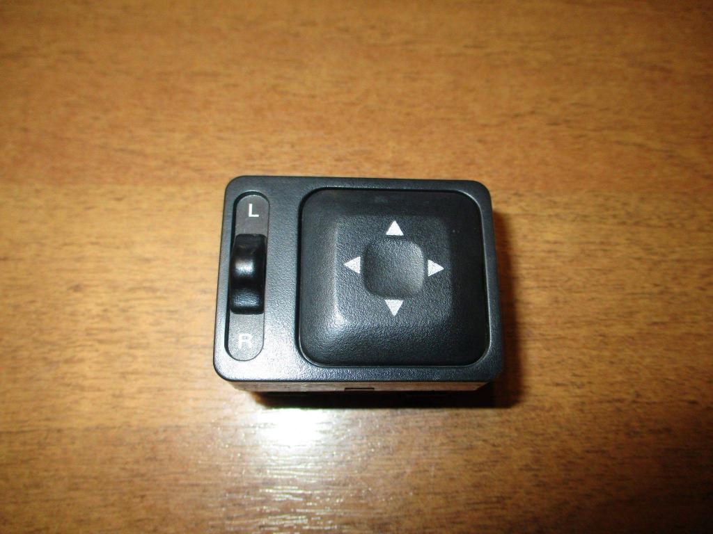 Переключатель регулировки зеркала, 500 рублей, Пермь