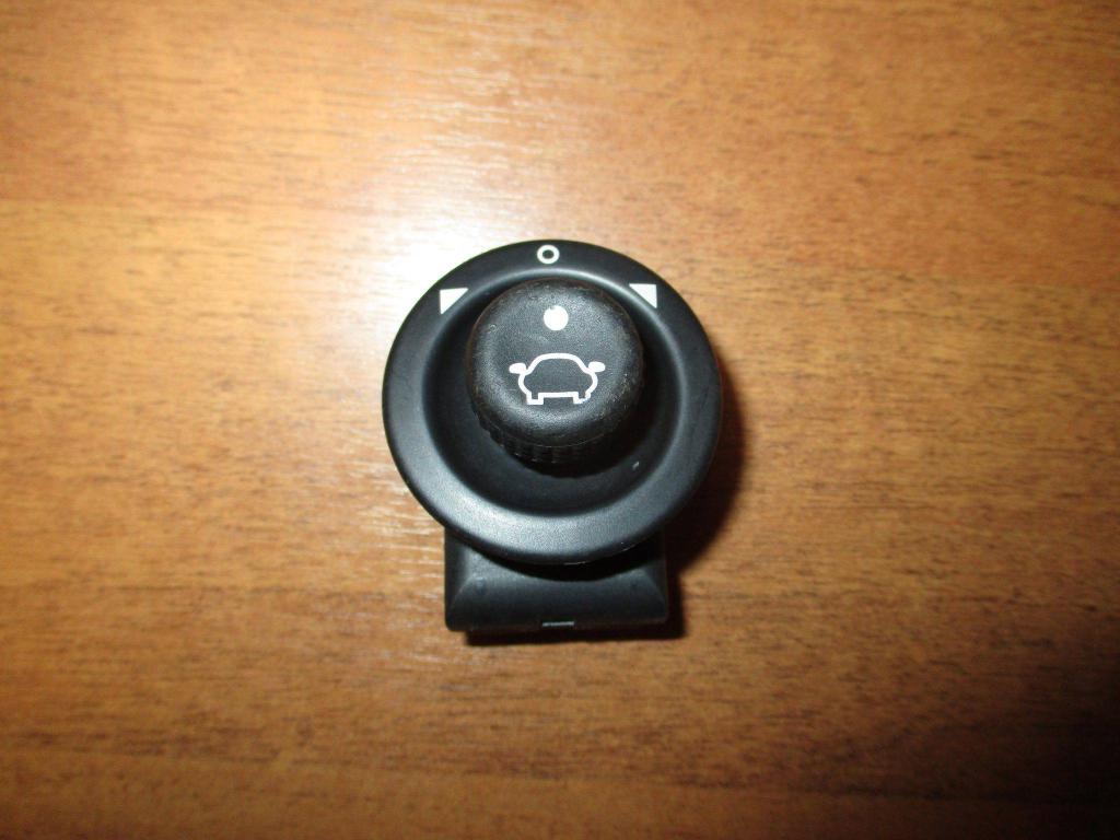 Переключатель регулировки зеркала, 500 рублей, Пермь