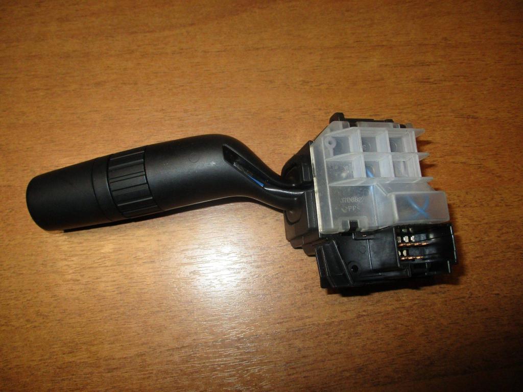 Переключатель стеклоочистителей, 1000 рублей, Пермь