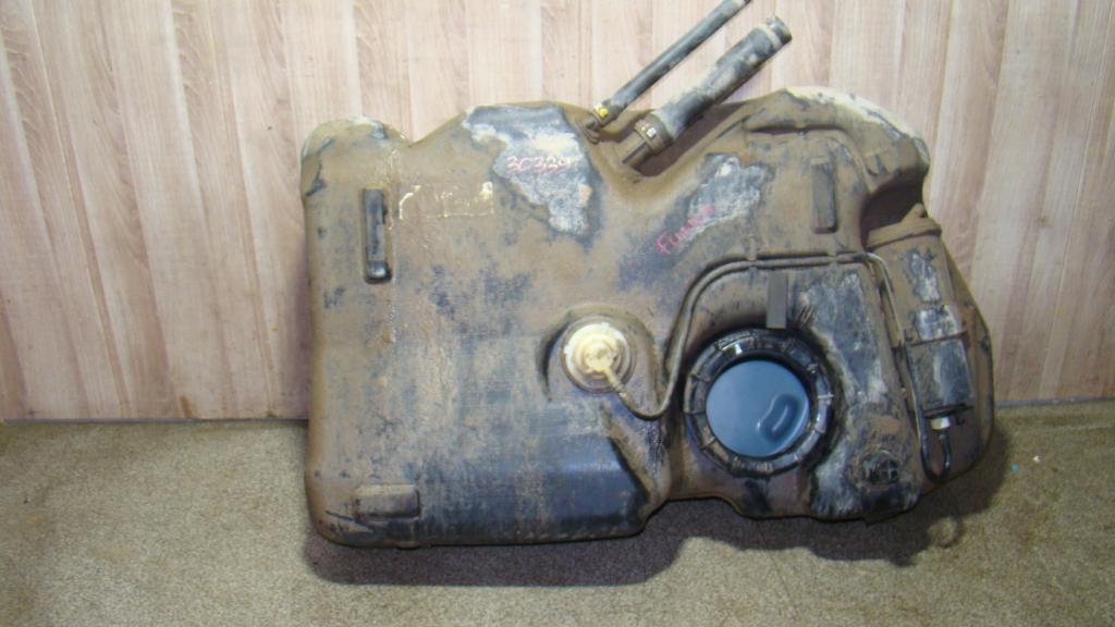 Бак топливный, 2000 рублей, Пермь